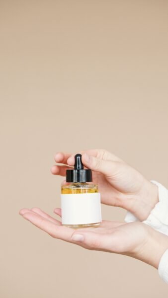 Cách Đọc Bảng Thành Phần Mỹ Phẩm Trước Khi Mua Sản Phẩm Chăm Sóc Da